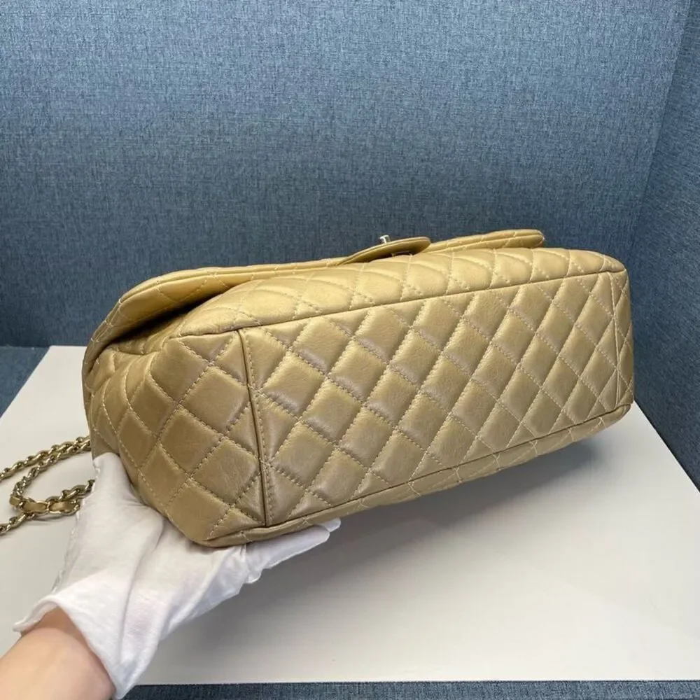 Chanel Women Pre-Loved Bag Very Good Condition